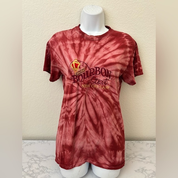 Gildan Tops - New Orleans Bourbon Street T-Shirt Womens S Red Short Sleeve Pullover Tie Dye​